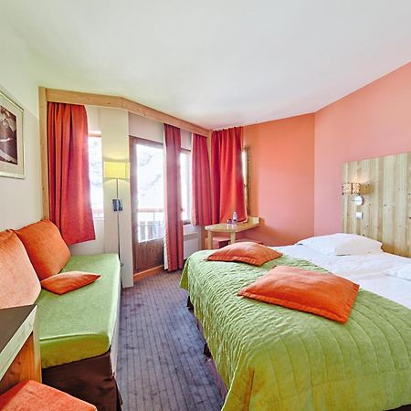 Hotel Les Bruyeres Les Menuires Room photo
