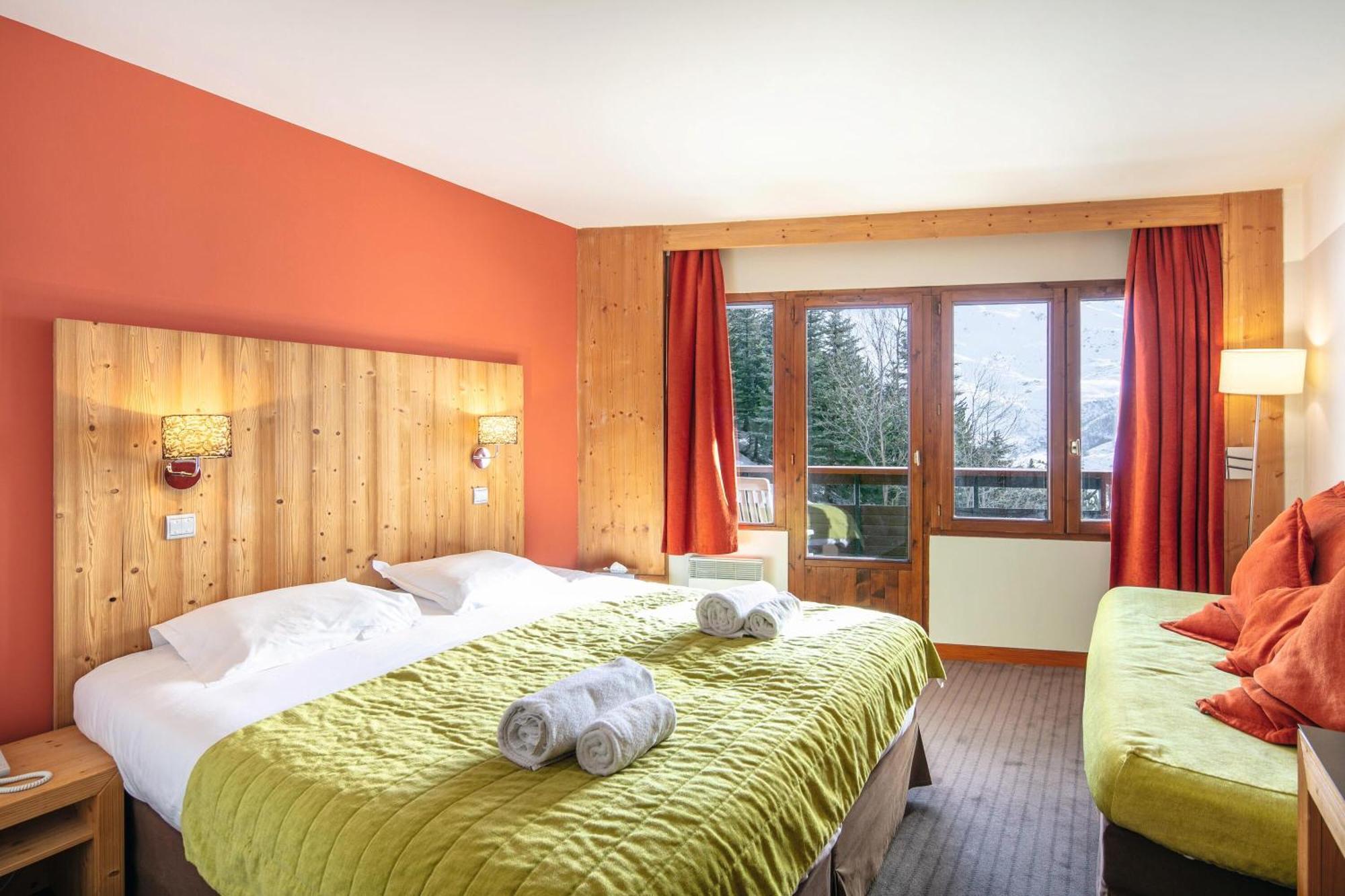 Hotel Les Bruyeres Les Menuires Room photo