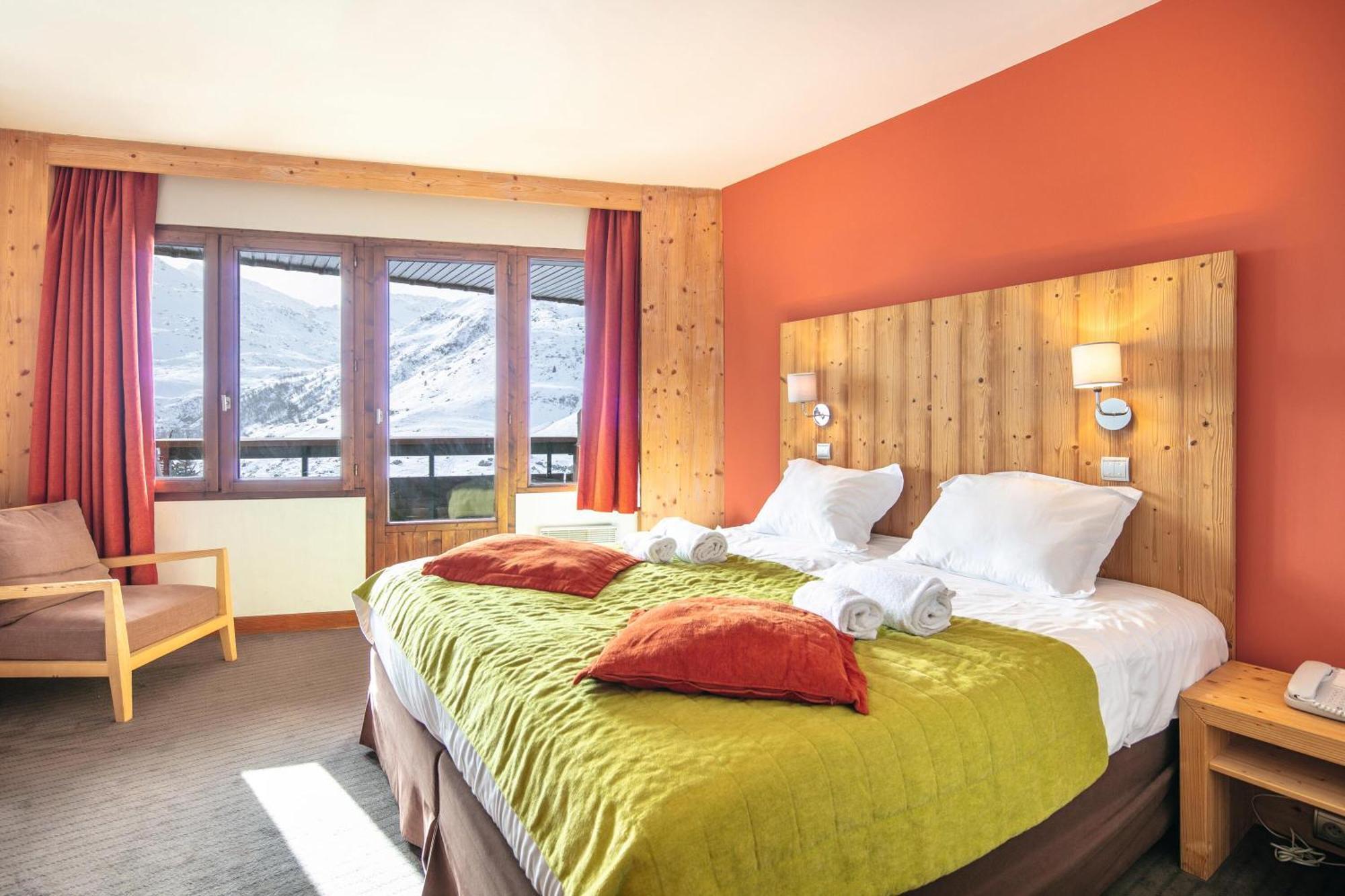 Hotel Les Bruyeres Les Menuires Room photo